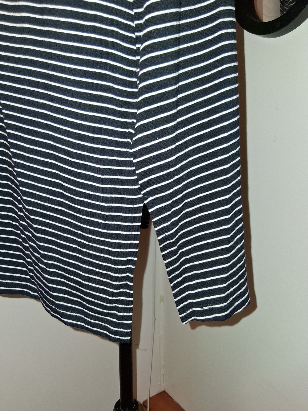 Old Navy Tank Top Bundle - 2 Tops - Picture 10 of 16